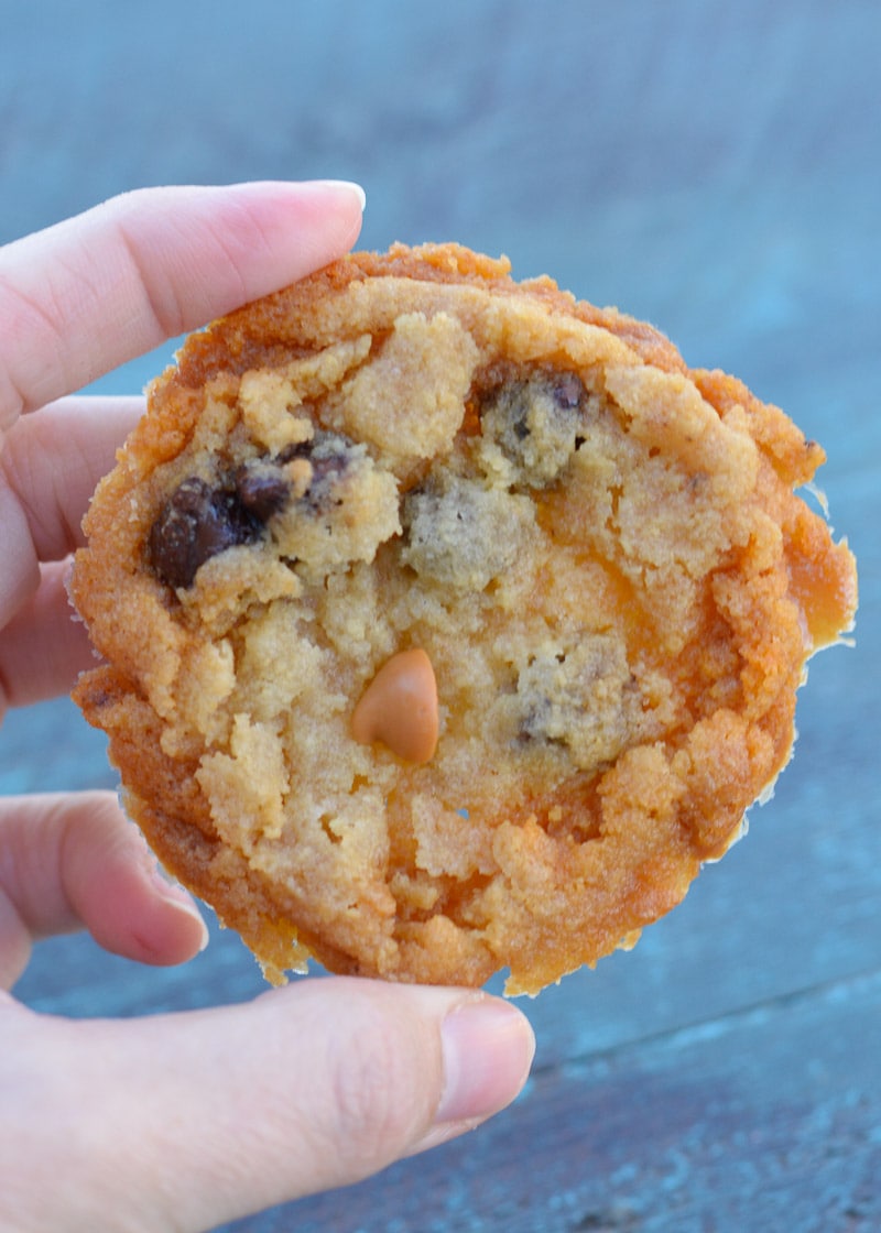 These Keto Butterscotch Cookies are the perfect low-carb dessert! At only 2.4 net carbs per low carb cookie, these are perfect for holiday treats or potluck keto recipes! 