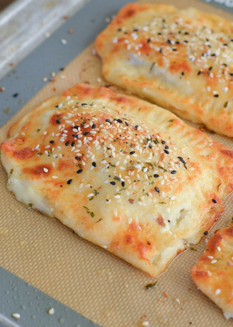 These Keto Ham and Cheese Calzones make the perfect meal prep lunch! Each cheesy calzone has just 3.5 net carbs!