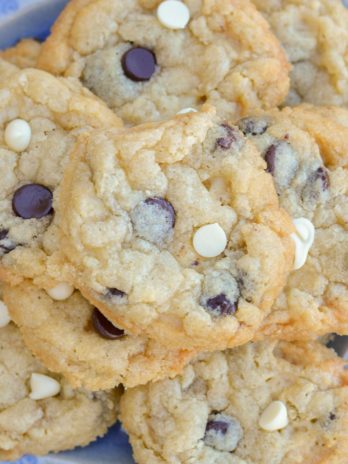 These Keto Mint Chocolate Chip Cookies are perfect for low-carb cookie exchanges! Packed full of peppermint chips and dark chocolate chips, these keto treats have just 2.8 net carbs each!