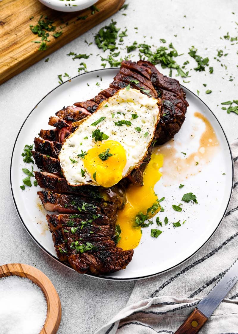 You will want to add these Steak and Eggs to your weekly menu! This keto meal is super low-carb, packed with protein, and contains only 3 real ingredients! 