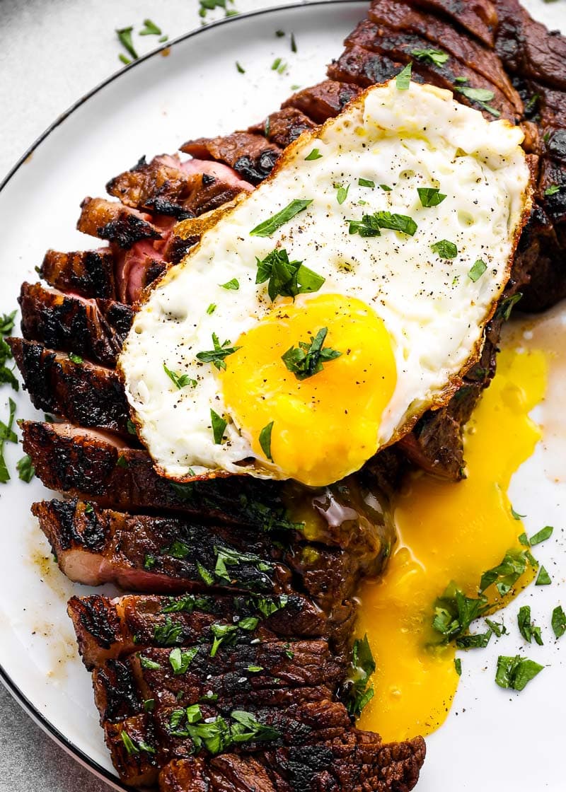 You will want to add these Steak and Eggs to your weekly menu! This keto meal is super low-carb, packed with protein, and contains only 3 real ingredients! 