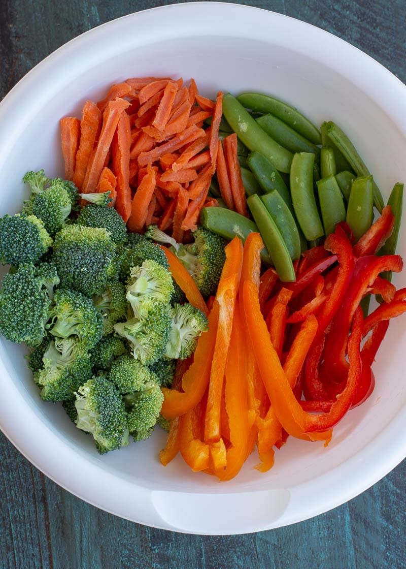 This Chicken Stir Fry is the perfect healthy dinner recipe! This one pan meal is packed with veggies and protein and is naturally keto, low carb and gluten free!