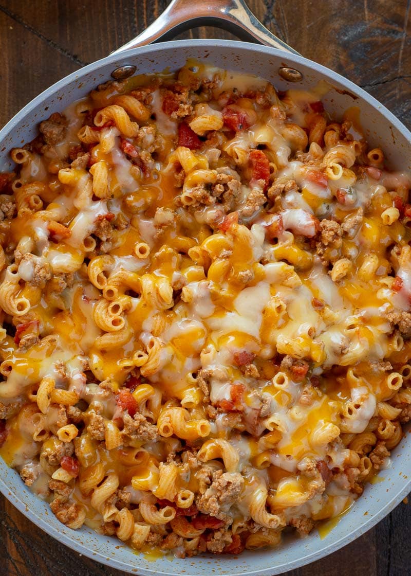 This easy Taco Mac recipe is a quick, one-pan, 30-minute meal packed with taco meat, noodles and cheese! Perfect for busy weeknights and family dinners. 
