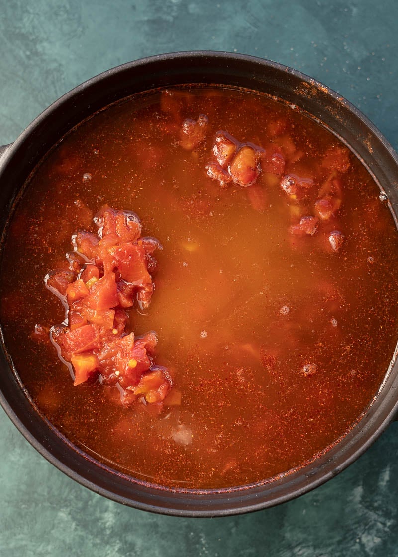 This delicious Chicken Fajita Soup is full of flavor and under 7 net carbs! Tender veggies, a spicy broth, and juicy chicken make this the BEST soup this season!