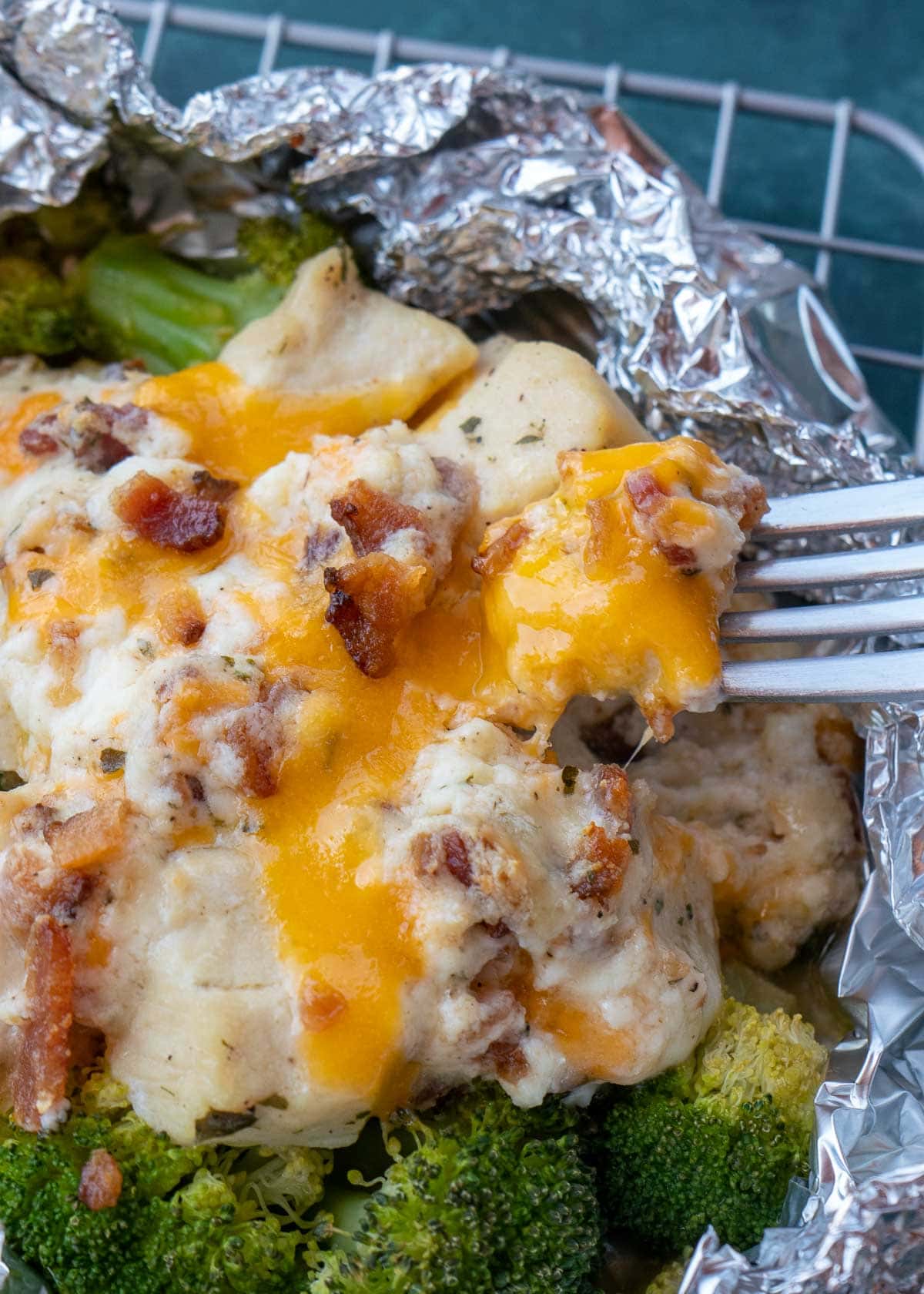 chicken foil pack with broccoli and cheese