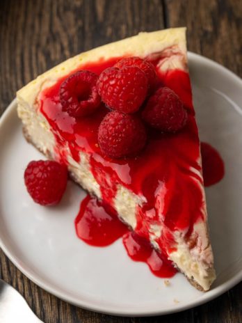 raspberry cheesecake on plate