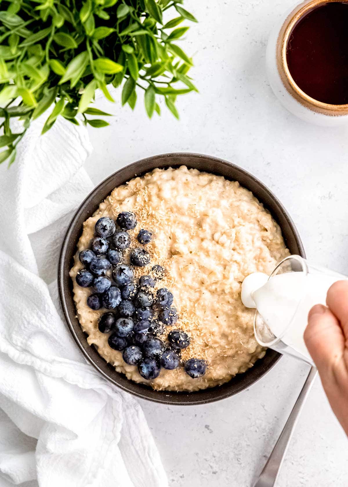 instant pot oatmeal in black bowl