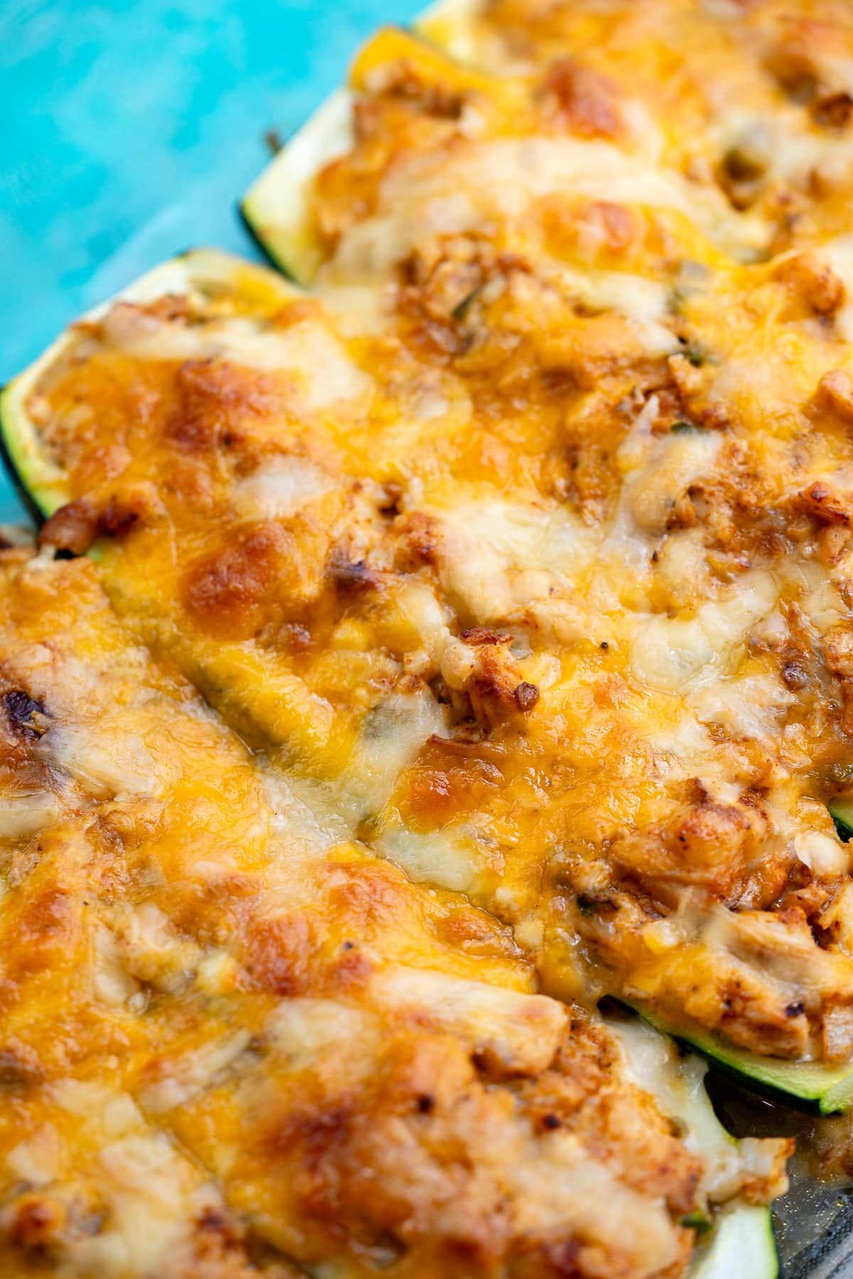 cheesy chipotle chicken stuffed zucchini boats
