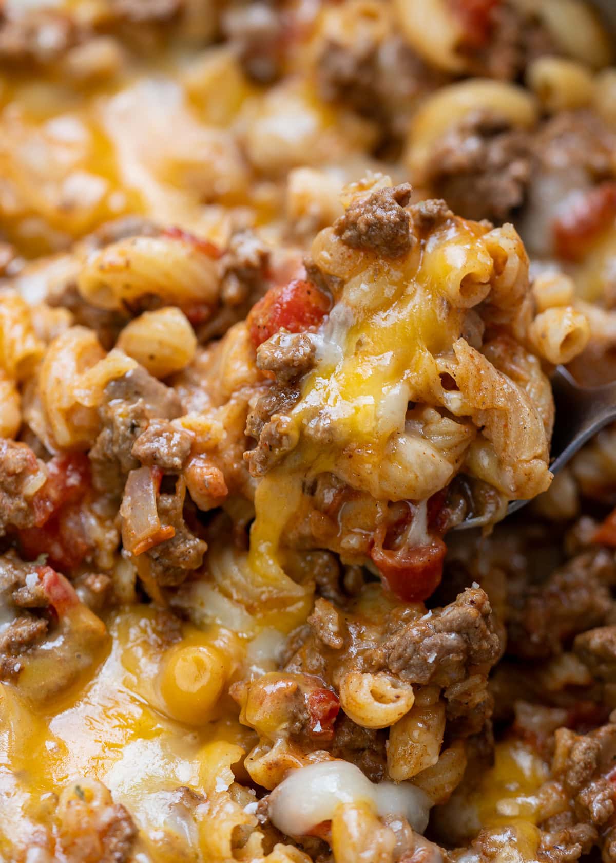 Chili Mac and Cheese Recipe (easy one pan dinner) - Maebells